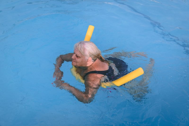 Adult learning to swim in Etobicoke